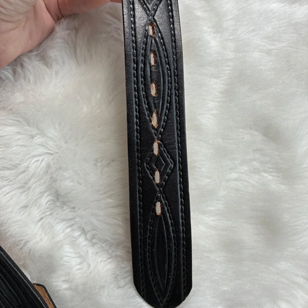 Vintage Crumrine Silver Plate Belt Size 30 Black Leather Western Floral Buckle L